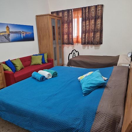 Saracini'S Homestay 阿塔德 外观 照片