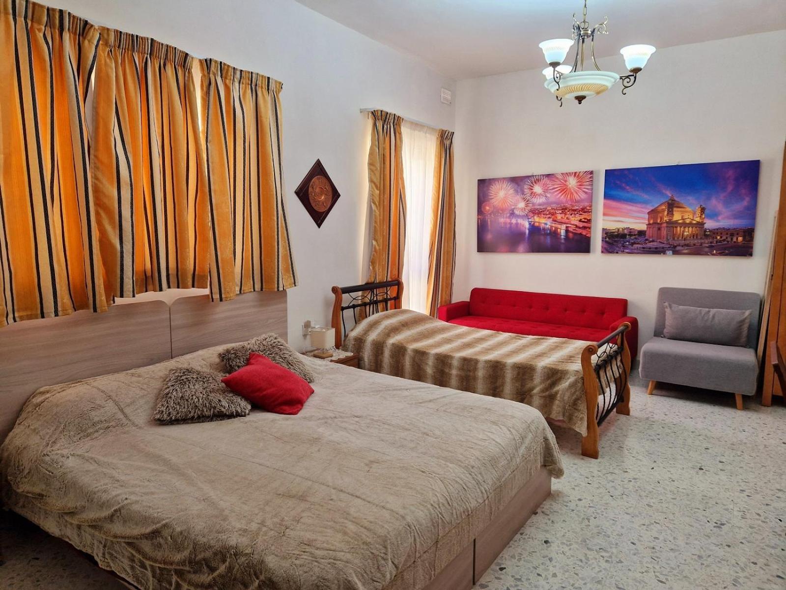 Saracini'S Homestay 阿塔德 外观 照片